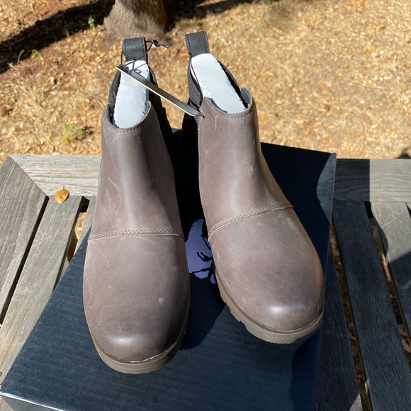NWT Sorel Emelie Chelsea Boot - Picture 11 of 14